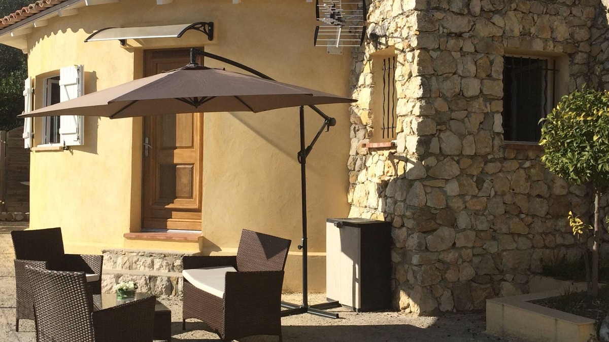 Falicon House | charming detached house, residential area, T3, terrace, garden