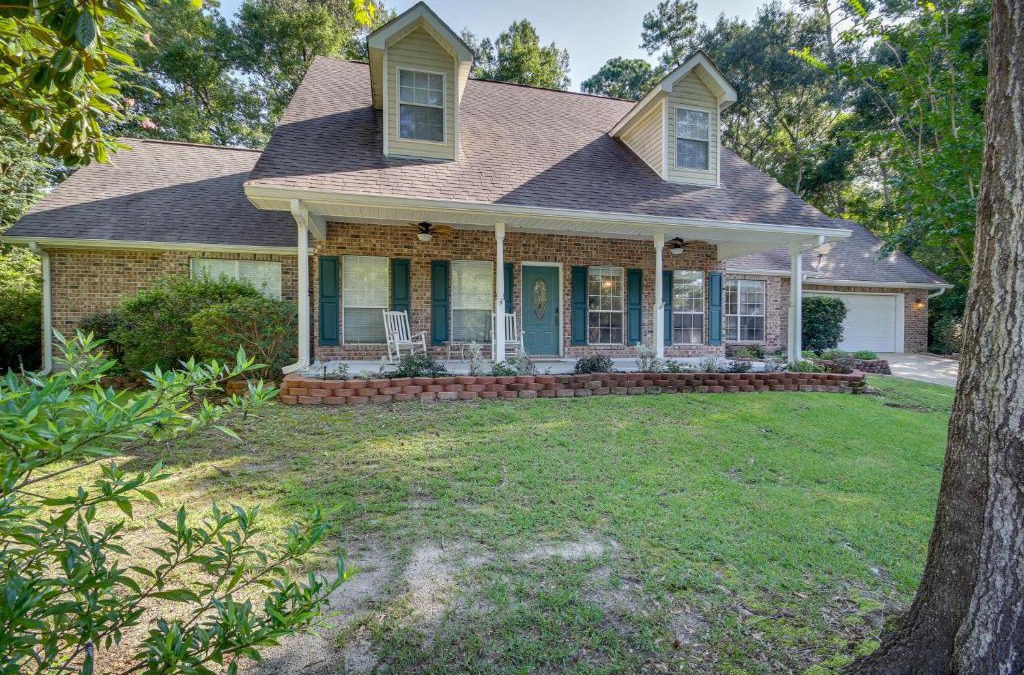 Diamondhead House | Charming Diamondhead Home with Private Yard!