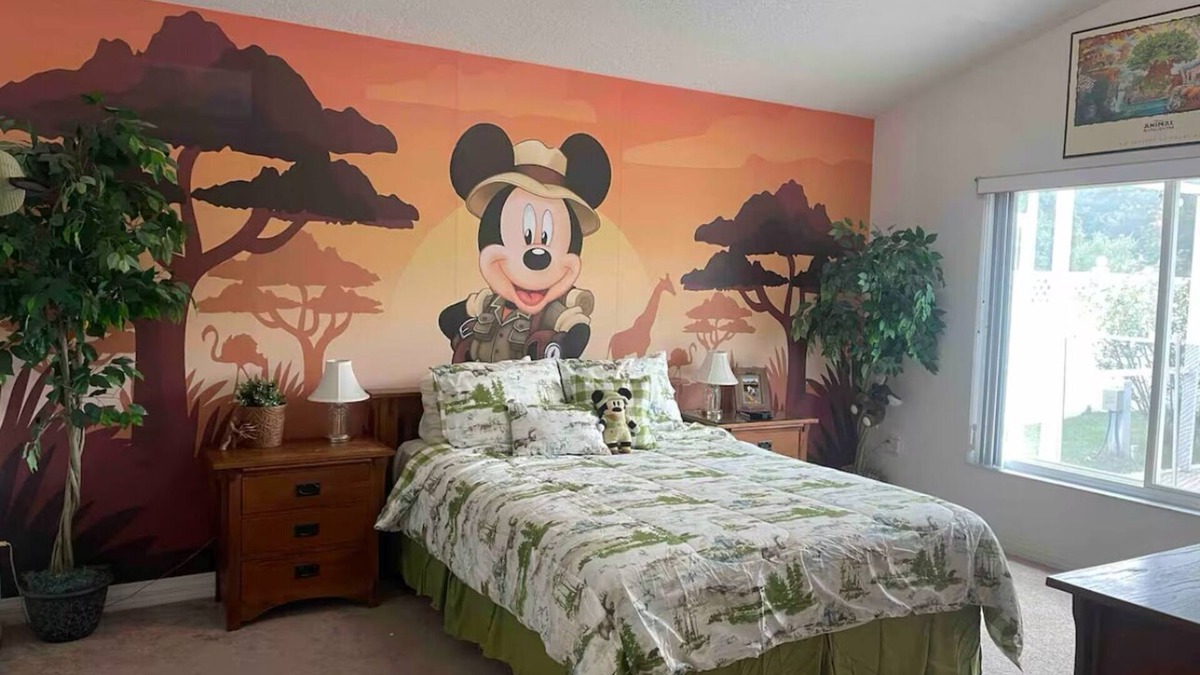 Cumbrian Lakes House | Charming Disney 4-bedroom home w/private pool, WiFi, AC in quiet neighborhood