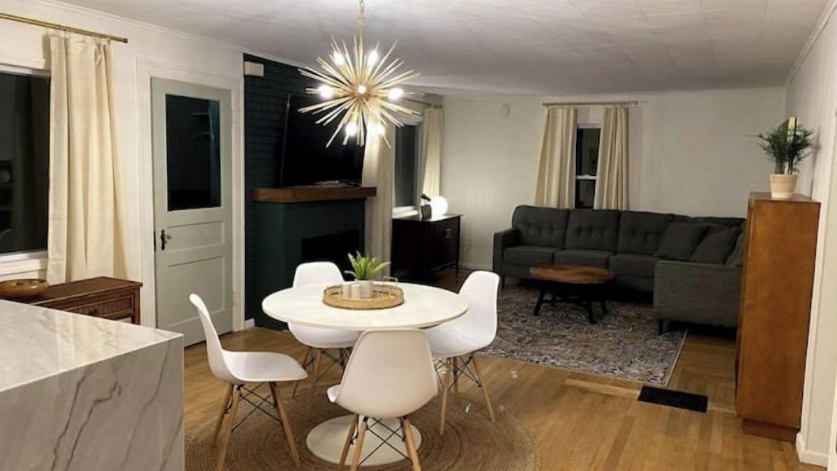 Midland House | Charming Downtown Two Bedroom