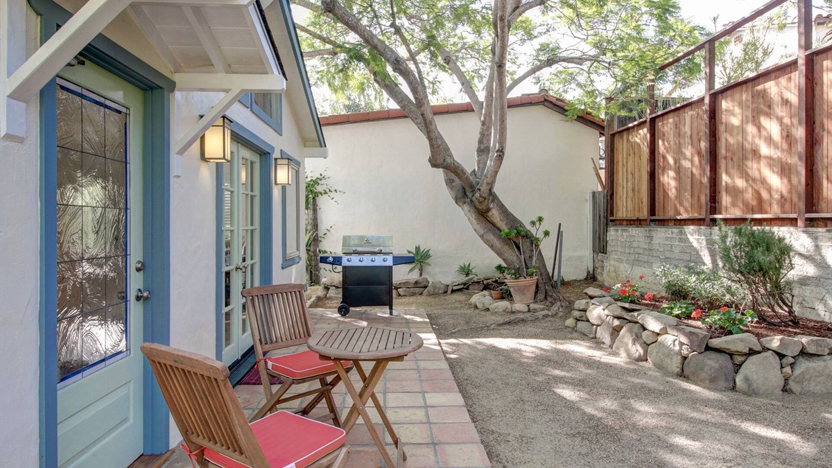West Beach Cottage | Charming Downtown Studio w/Secluded Yard - Near State Street