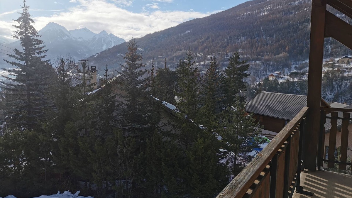 Forville Apartment | Charming duplex with 2 balconies and view