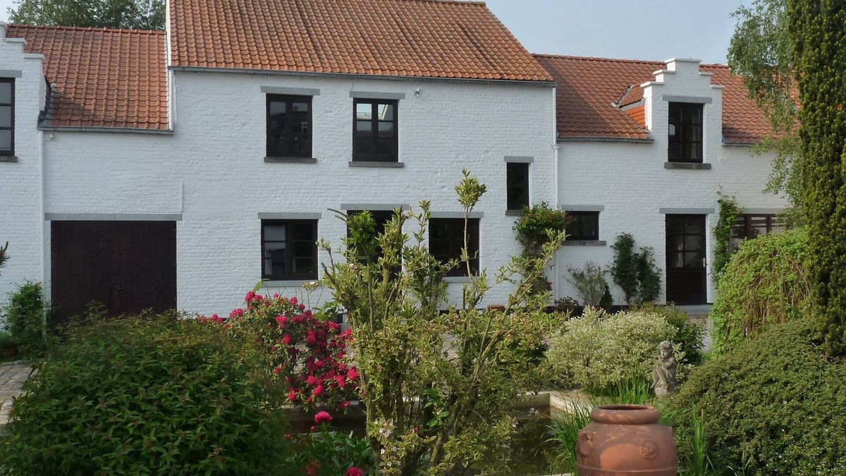 Ways House | Charming duplex in a farmhouse