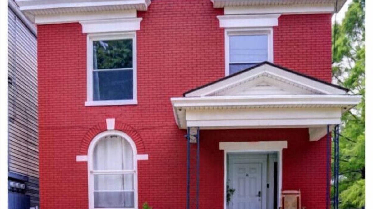 South Louisville House | Charming Duplex Near Churchill & UofL Unit A