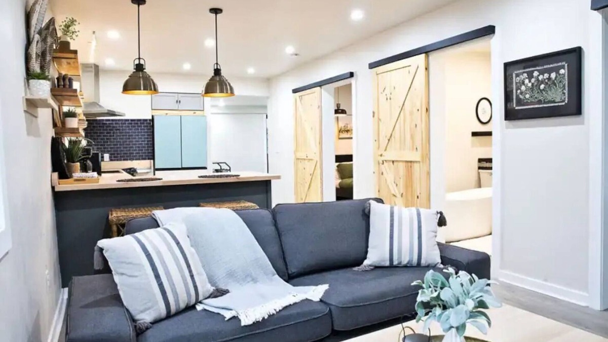 Appleton Apartment | Charming Duplex Retreat in the Heart of Appleton