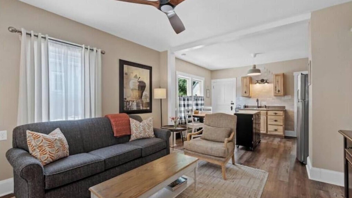 Cedarburg House | Charming duplex walkable to historic downtown Cedarburg