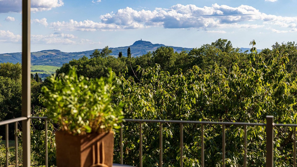 Sarteano House | Charming eco-friendly country house.