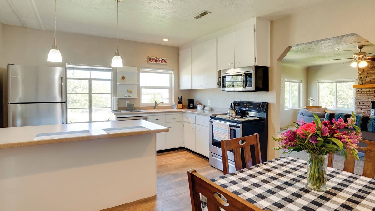 Gem County House | Charming Emmett Home w/Patio - 14 Mi to Reservoir
