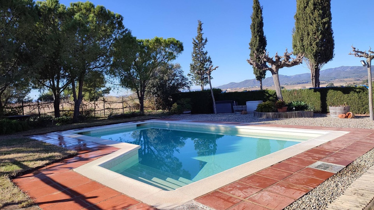 Castellet i la Gornal House | Charming farmhouse, surrounded by vineyards and with a private pool in the middle of nature