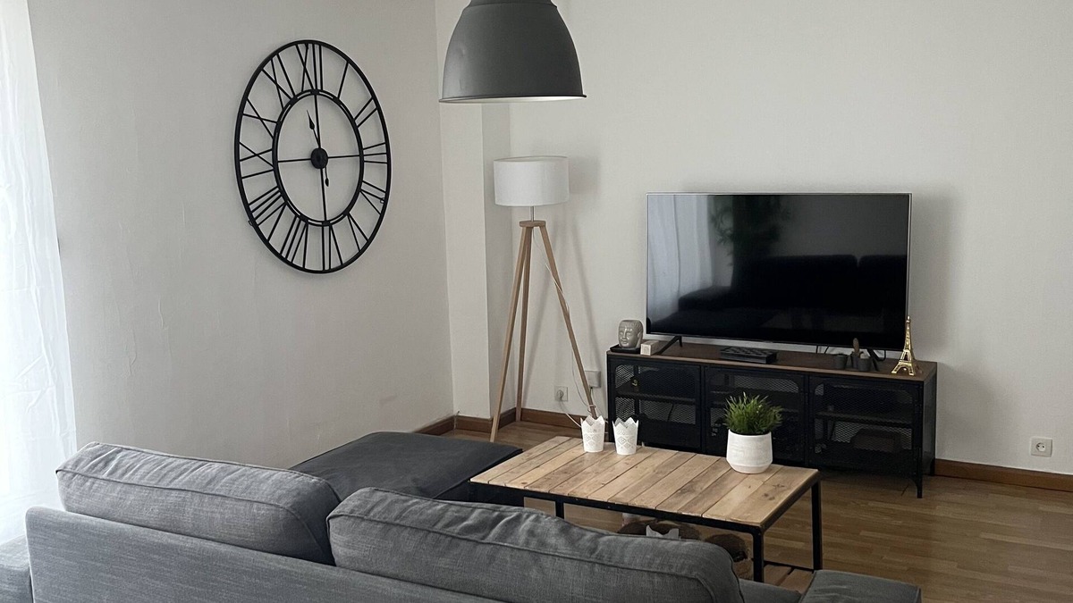 Epinay-sur-Seine Apartment | Charming F2 a stone's throw from Paris and Stade de France
