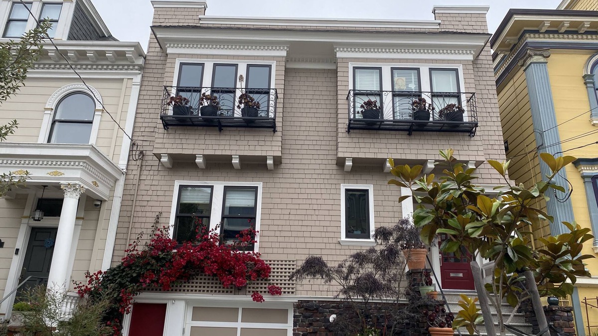 Golden Gate Condo | Charming Family Friendly NOPA Flat with a Brand New Hot Tub.