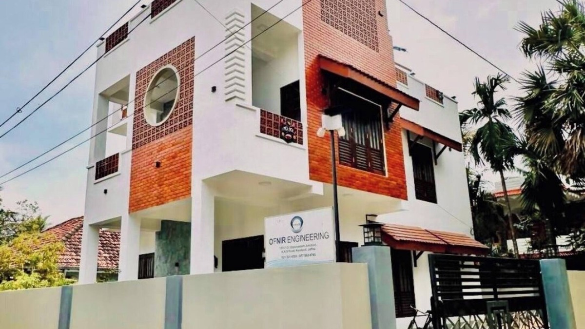 Nallur Villa | Charming family home in the heart of Jaffna - comfort and culture combined.