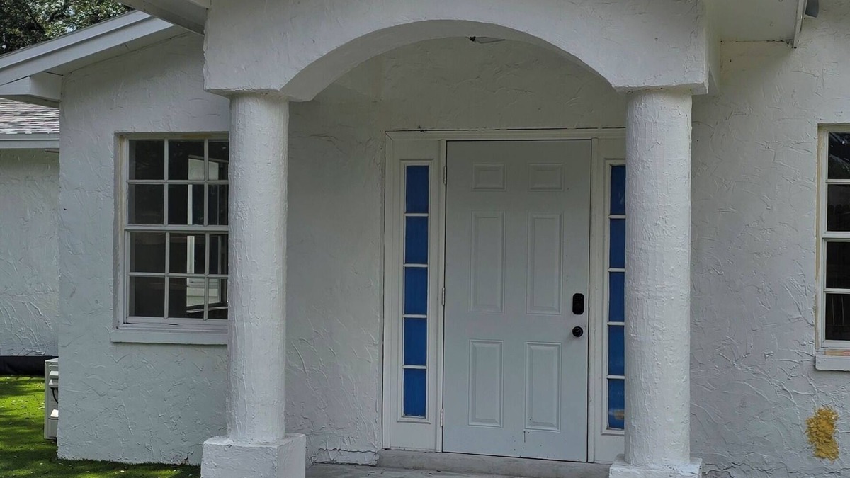Northeast Tampa Apartment | Charming Family Retreat – Minutes from Parks & Attractions