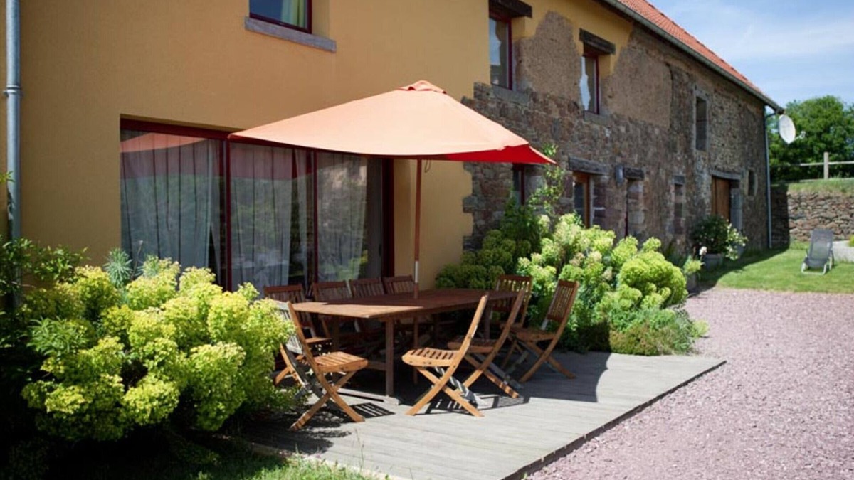 Savigny Cottage | Charming Farmhouse with Pool, Spa & Baby Amenities in Scenic Normandy