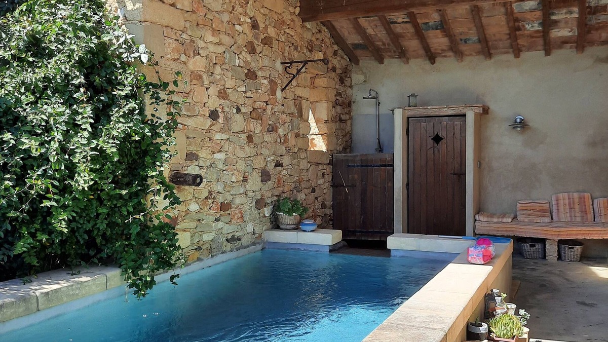 Saint-Maximin Other | Charming farmhouse on the outskirts of Uzes, 3 bedrooms, 3 bathrooms, pool
