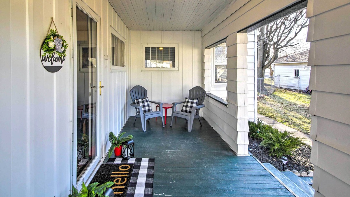 Anderson House | Charming Farmhouse < 1/2 Mile to AU Campus!