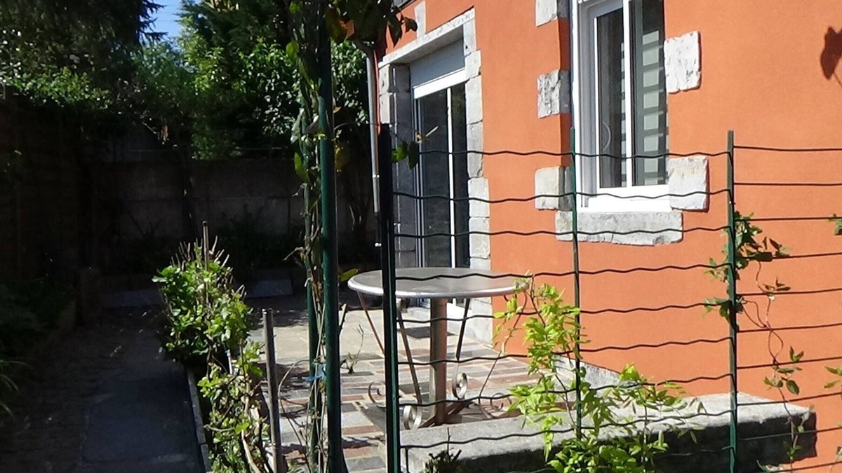 Leval Cottage | Charming Farmhouse Cottage with Modern Amenities in Avesnois Natural Park