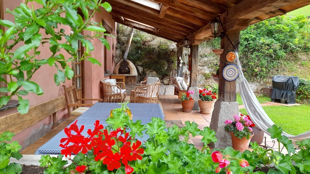 Intza House | Charming farmhouse located in the heart of the Araiz valley.