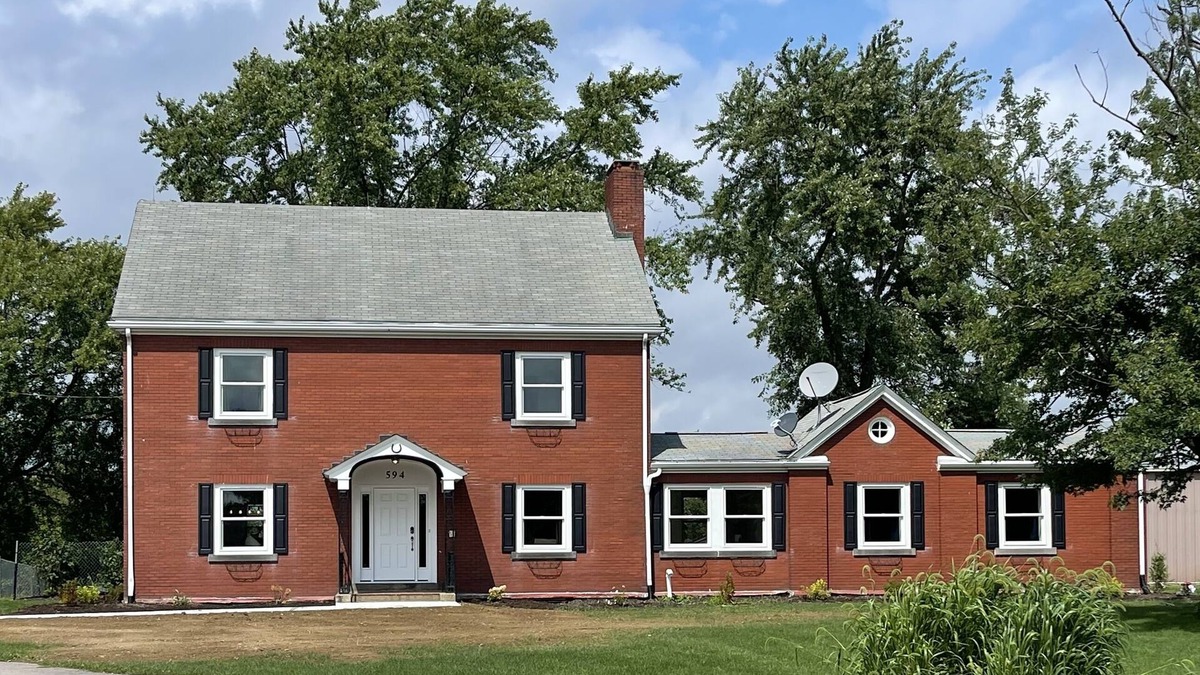 Monaca Other | Charming Farmhouse