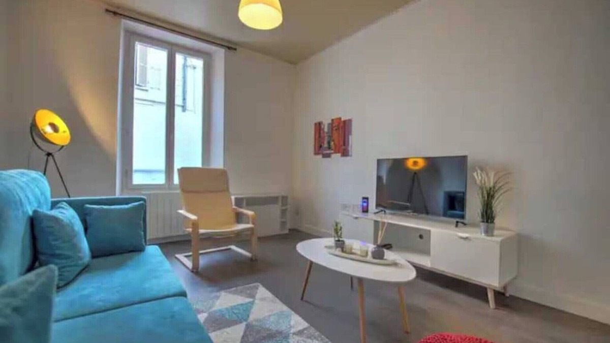 Montargis Apartment | Charming flat - 1BDR/4P - Montargis centre