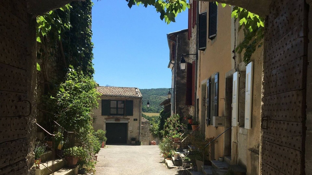 Beaufort-sur-Gervanne House | Charming house in a historic village