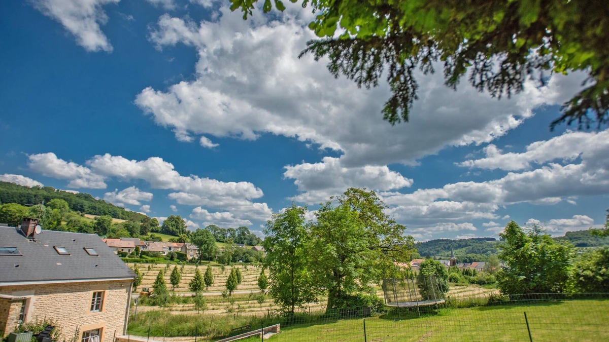 Guignicourt-sur-Vence House | Charming country family home in French Ardennes