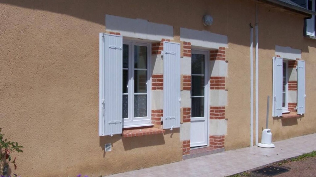 La Chapelle-aux-Choux Cottage | "Charming Renovated Farmhouse with Bikes in Peaceful Hamlet"