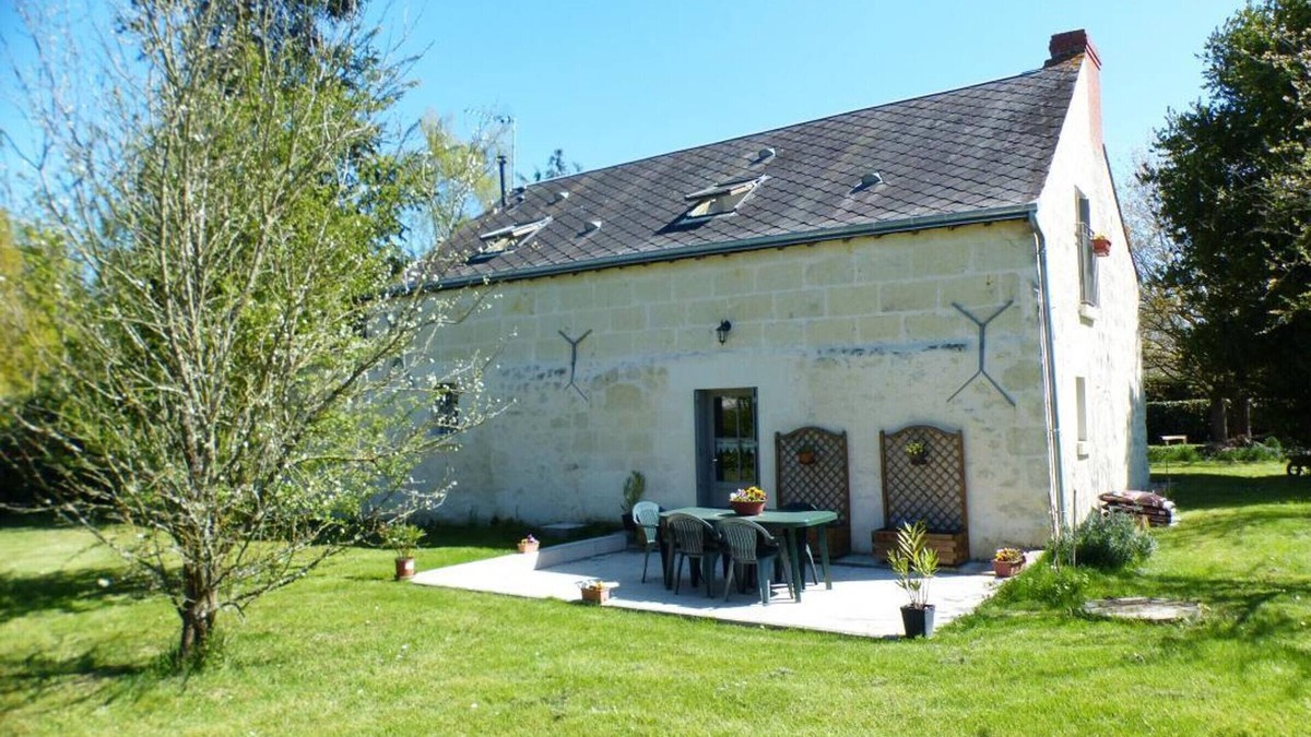 La Chapelle-sur-Loire Cottage | Charming 16th-18th Century House: Renovated, Close to Loire, Family-Friendly, All-Inclusive