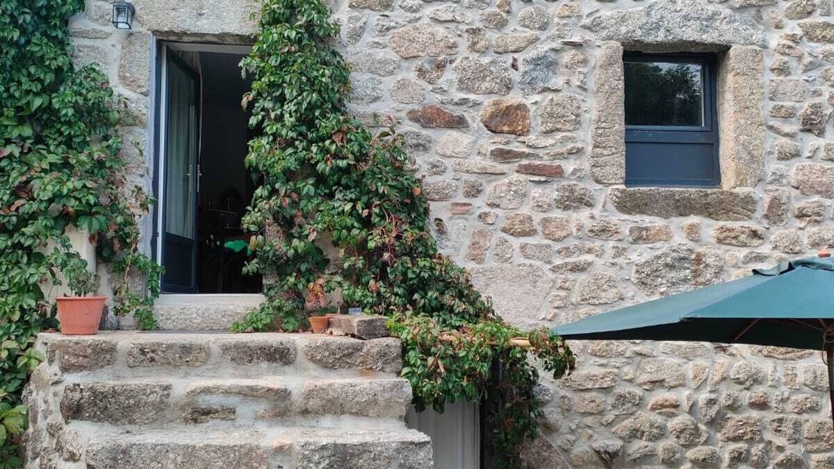 Malarce-sur-la-Thines House | Charming hamlet house Thines valley