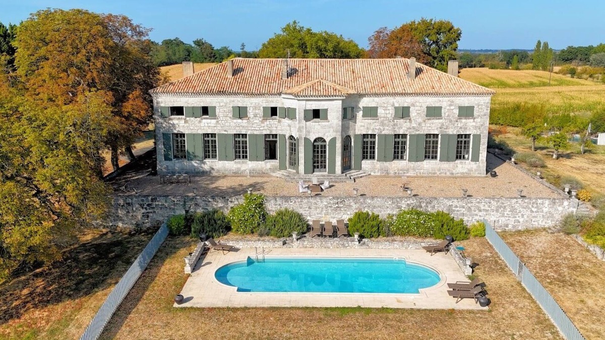 Saint-Colomb-de-Lauzun House | Charming Mansion from 17th, Great Pool, Close to Historical Villages