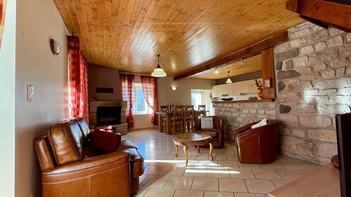 Saint-Germain-Laprade Cottage | Charming Family Cottage near UNESCO Sites with Fireplace, WiFi, and Baby Equipment