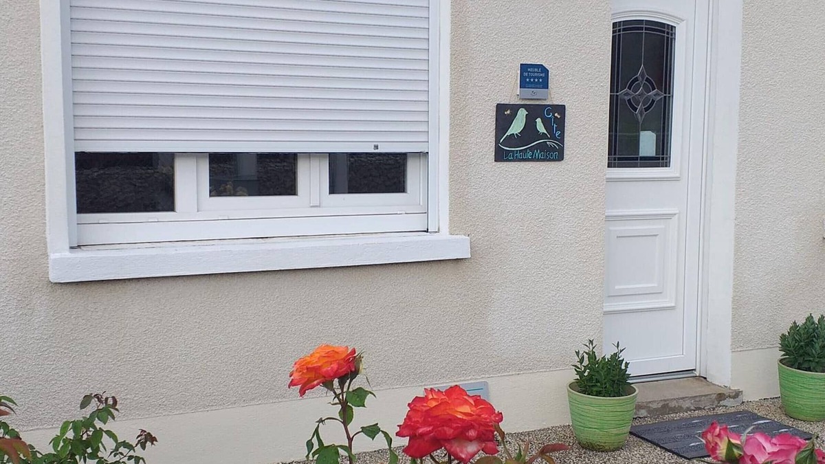 Saint-Gervais-la-Foret Cottage | Charming Home Near Loire Castles and Blois with Private Garden and Modern Amenities