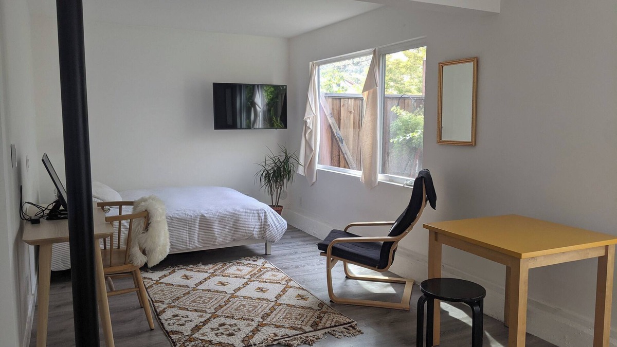 Roosevelt Apartment | Charming furnished studio for rent