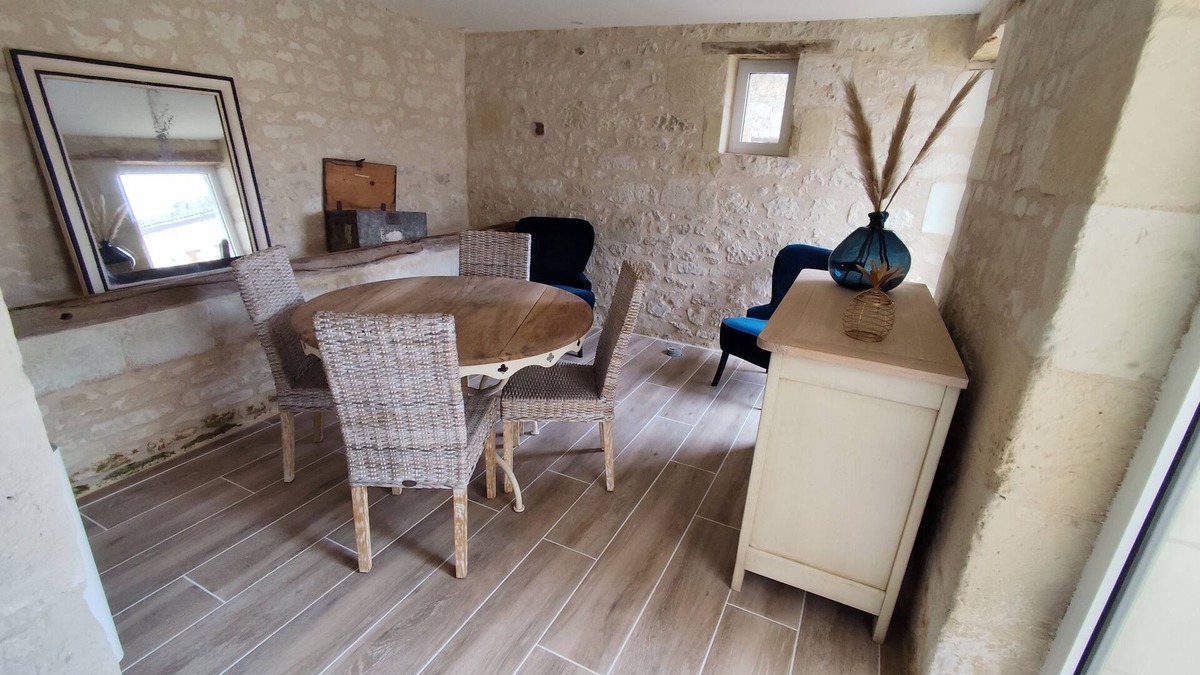 Loudun House | Charming gîte in Loudun-Idéal for 6 people