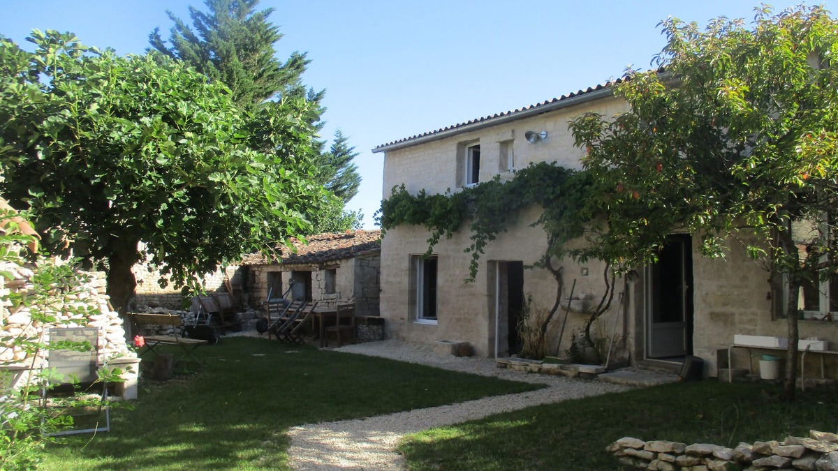 Echire House | Charming gîte near Niort, Marais Poitevin, Puy du Fou, Futuroscope