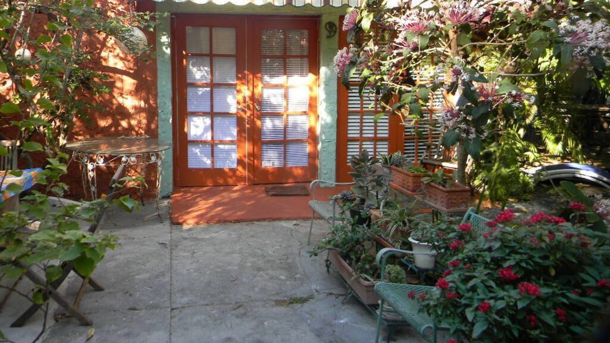 East Little Havana Cottage | Charming Garden Cottage Close To The City Center, Health District & Wynwood