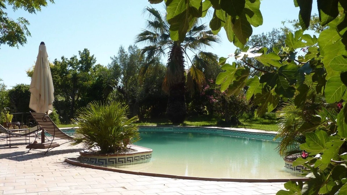 Caux Cottage | Charming garden house with terrasse and pool