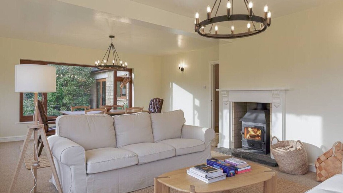 Bourton-on-the-Water House | Charming 3BD Cotswolds Family Retreat