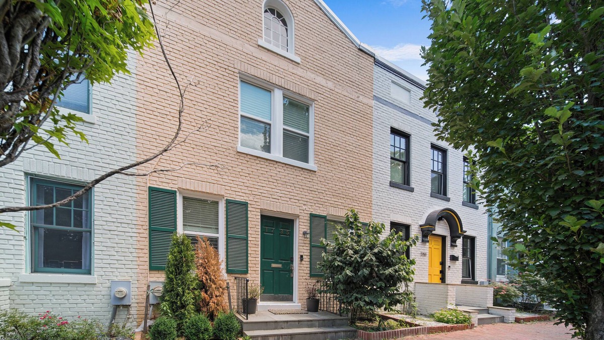Georgetown House | Charming Georgetown Townhouse