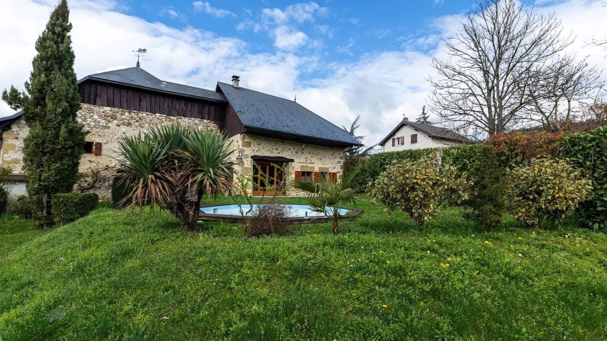 Vaulx Other | Charming gîte 15 km from Annecy in the countryside. Disconnection guaranteed.