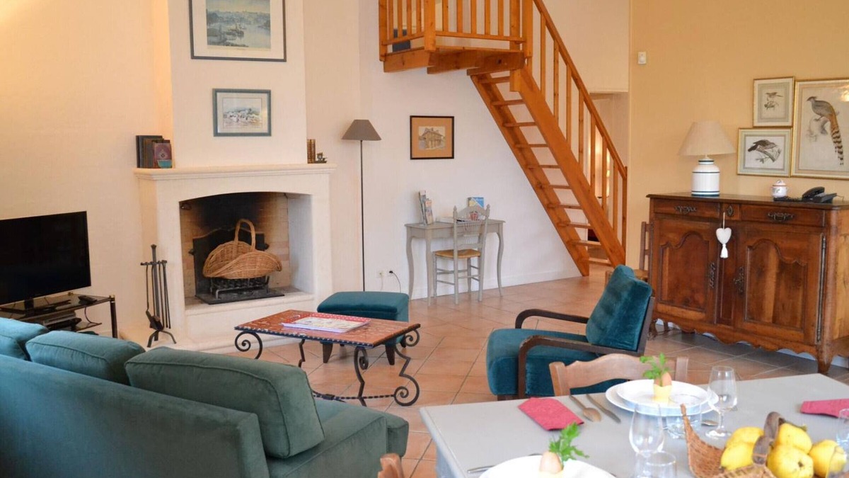 Saint-Cybardeaux Cottage | Charming Gîte with Shared Pool & Vineyard Views in Saint-Cybardeaux - Accessible & Family-Friendly