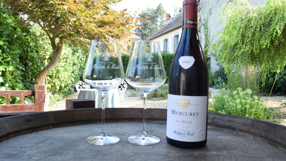 Change House | Charming gite with private garden in Hautes cotes de Beaune, near Voie Verte.