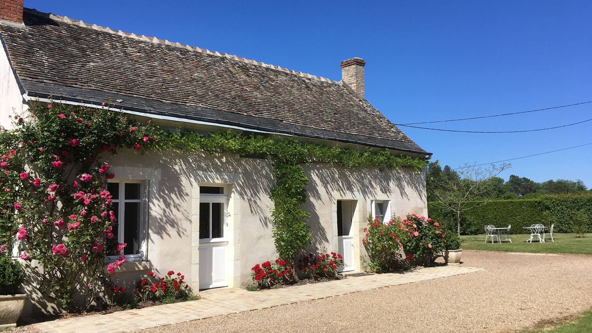 Continvoir Cottage | CHARMING GITE with swimming pool