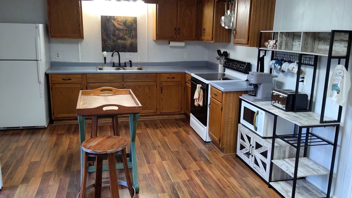Manitou Other | Charming Goat Farm in peaceful Hanson