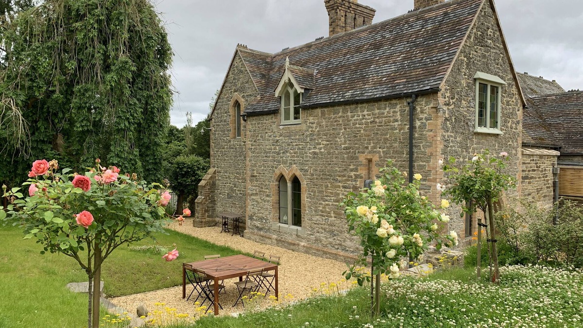 Hopton Castle House | Charming gothic house with a lovely terrace and garden