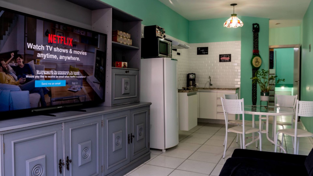 Flamengo Apartment | Charming Green Duplex - Excellent location with lots of security.