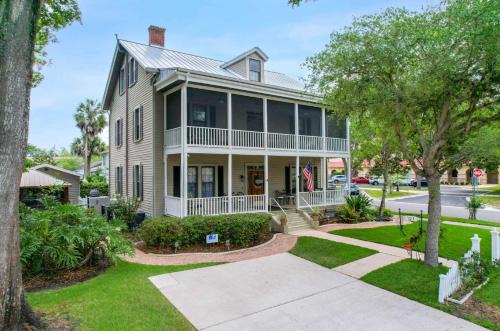Green Cove Springs House | Charming Green Cove Historic Home 1st Floor Stay