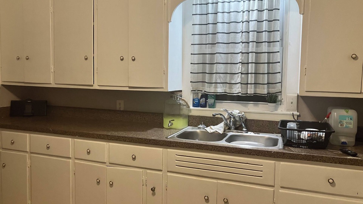 Glens Falls Apartment | Charming Ground floor 2-bedroom apartment with WiFi, AC in tranquil Glens Falls