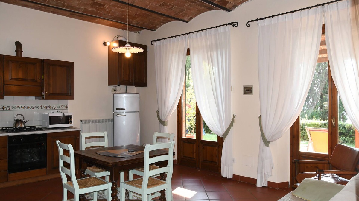 Iano Apartment | Charming ground floor apartment near San Gimignano and Volterra
