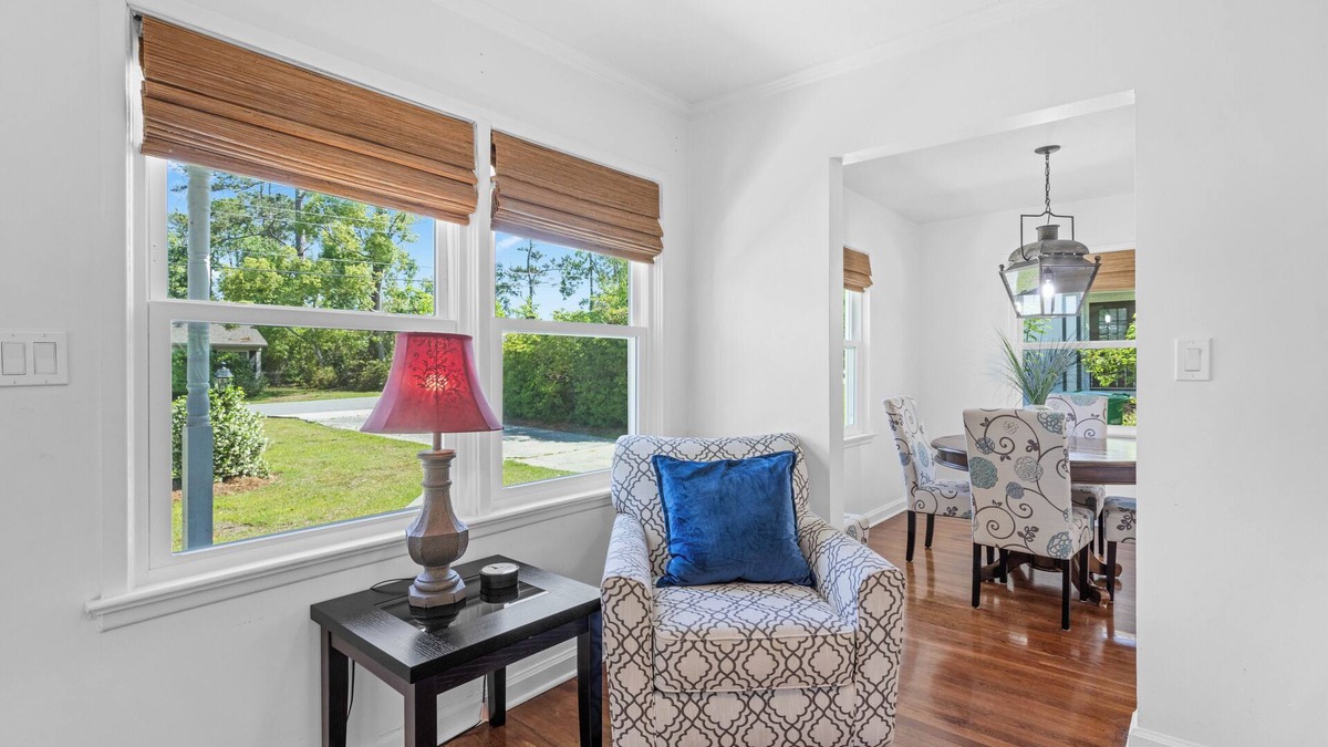 Valdosta House | Charming Guest Favorite Fenced yard Close to SGMC & VSU Luv Pets Gas Fire Pit